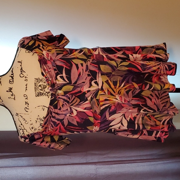 NWT-Multi Leaves Super Soft Smock Off Shoulder Top - Picture 3 of 6